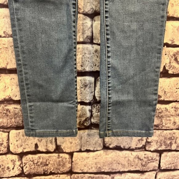 Talbots Heritage Style Blue Jeans Size 4P - Picture 4 of 9